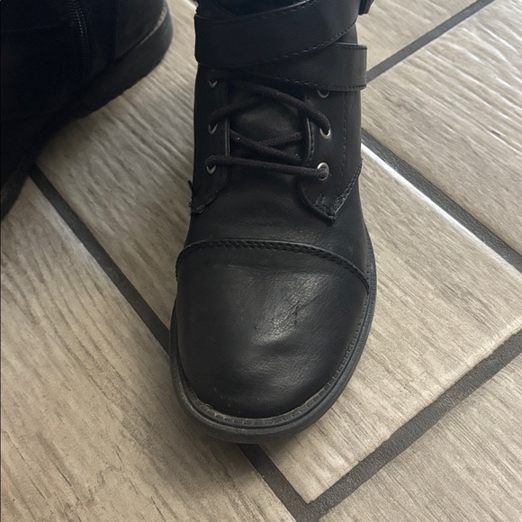 Black Lace-Up  Boots - Picture 6 of 7